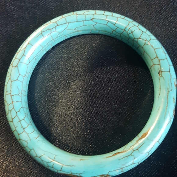 Jewelry - Picture 3 of 3